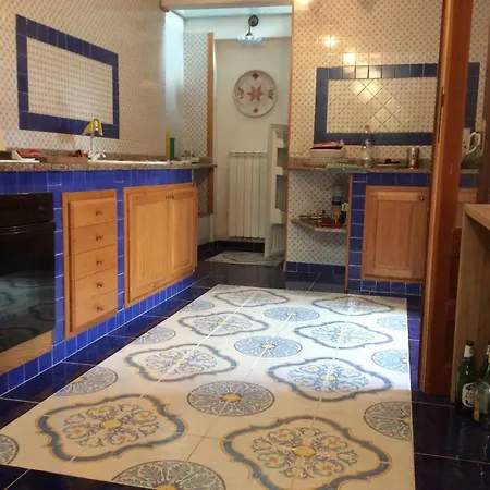 Bright Modern Country * Castelbuono (Sicily)